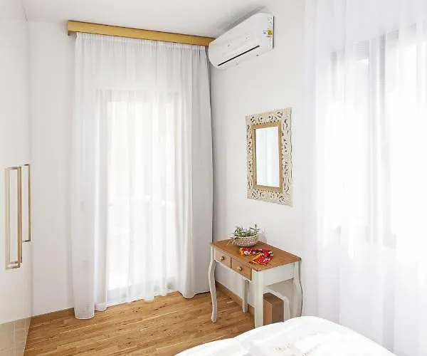 Dafni - וילה לינדוס