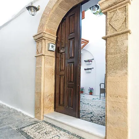 Dafni - וילה לינדוס